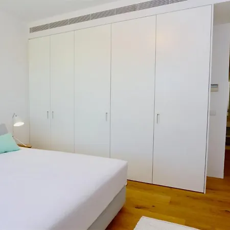 Nature Apartment 229 - Clever Details, Sleeps 6, Luxury, Walking Distance
