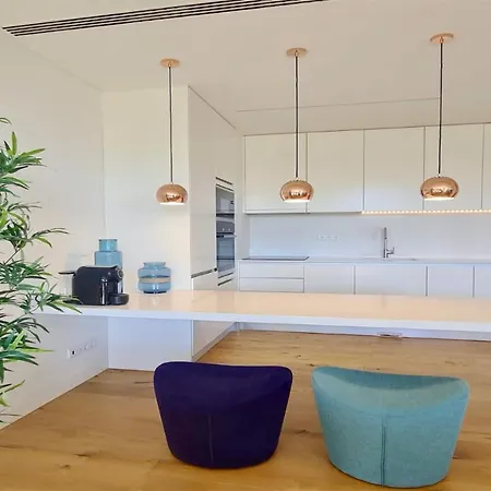 Nature Apartment 229 - Clever Details, Sleeps 6, Luxury, Walking Distance *