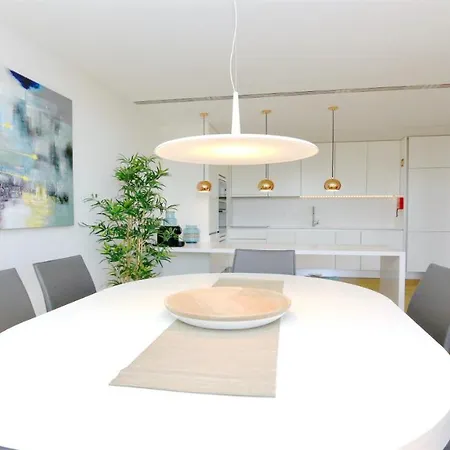 Nature Apartment 229 - Clever Details, Sleeps 6, Luxury, Walking Distance ヴィラモウラ