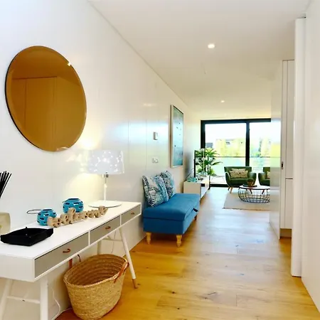 Nature Apartment 229 - Clever Details, Sleeps 6, Luxury, Walking Distance アパート ヴィラモウラ